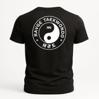 Playera RAVGE taekwondo yin yang edition con grafico circular, disenada para entrenamiento y uso urbano.