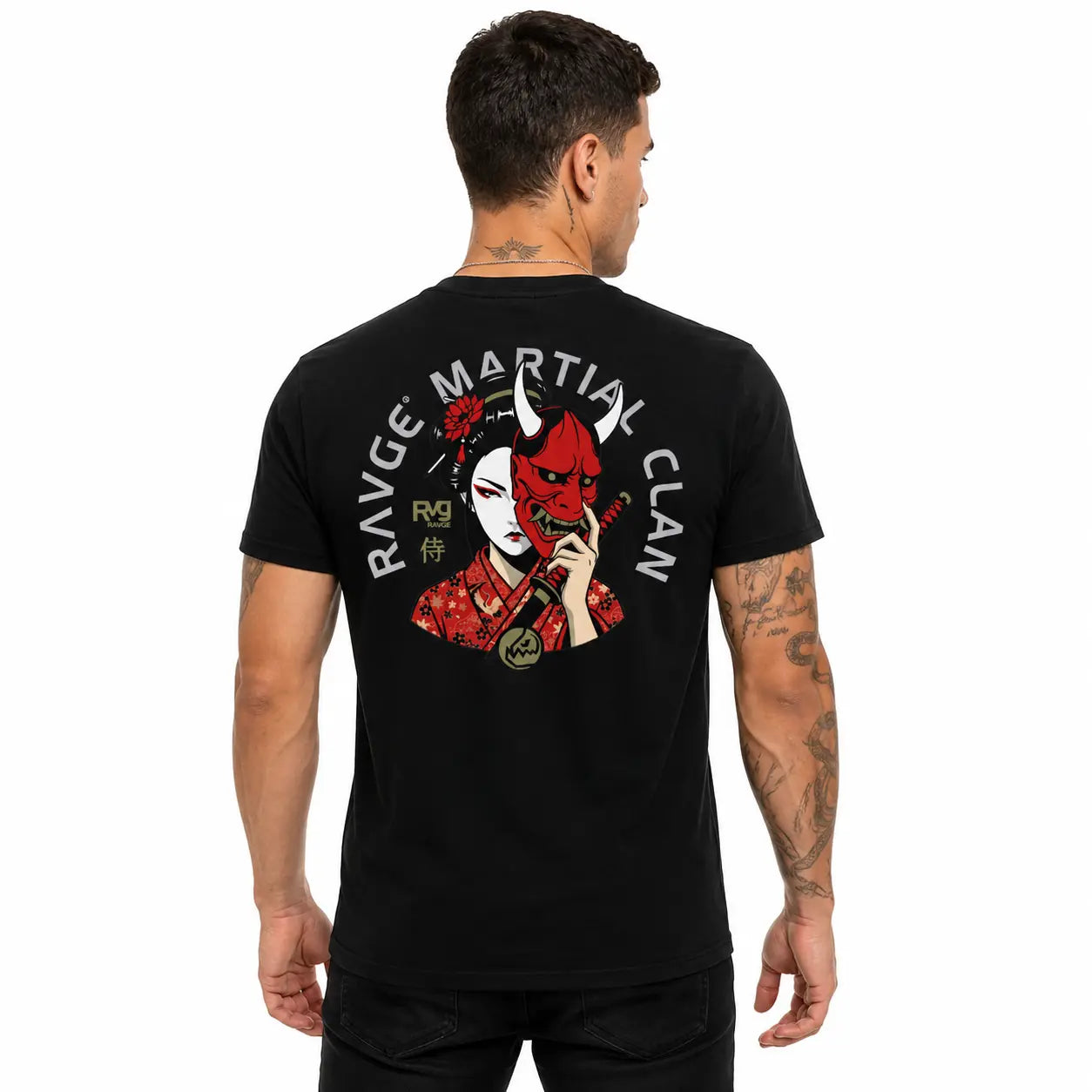 Modelo usando Playera RVG™ Legend – Streetwear de artes marciales México
