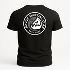 Playera negra RAVGE Martial Clan con grafico en espalda y logo RVG, disenada para uso urbano y entrenamiento.