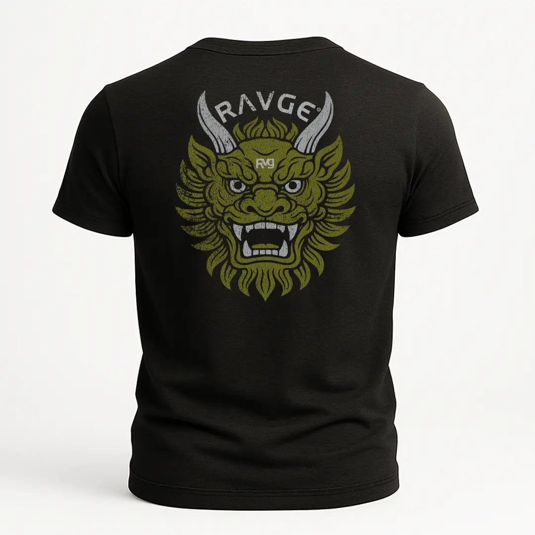 Playera negra RAVGE Oni Mask con grafico en espalda y logo RVG, disenada para uso urbano y entrenamiento.