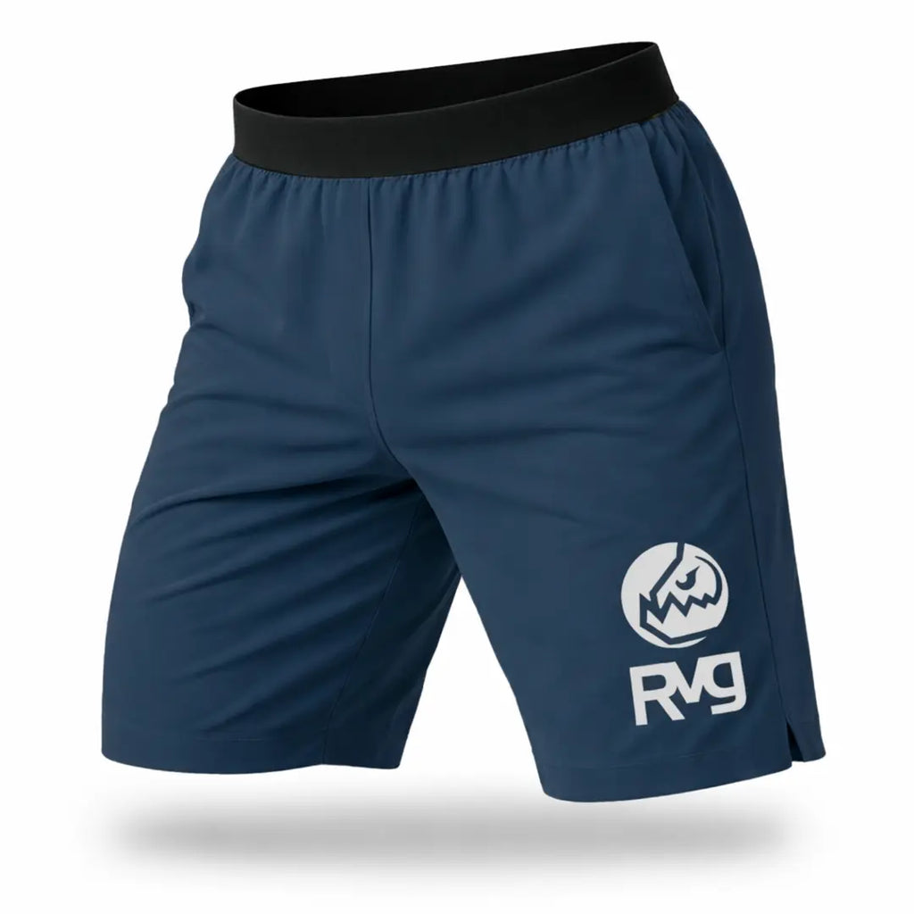 Short RAVGE color acero azul con logo RVG, largo 17 pulgadas, disenado para entrenamiento, artes marciales y uso deportivo.