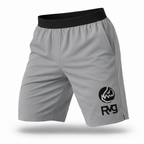 Short RAVGE color gris titanium con logo RVG, largo 17 pulgadas, disenado para entrenamiento, artes marciales y uso deportivo.